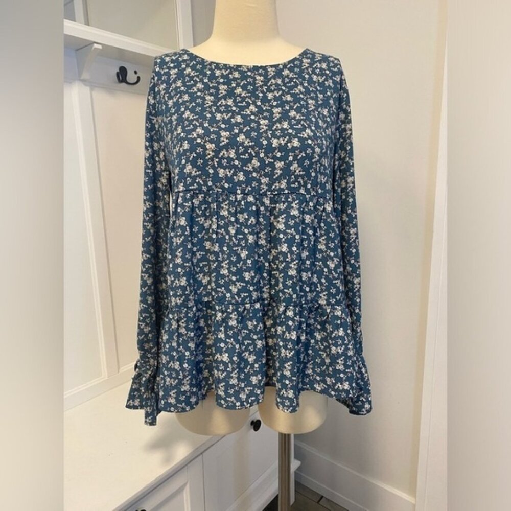 Maurices pheasant style blouse EUC